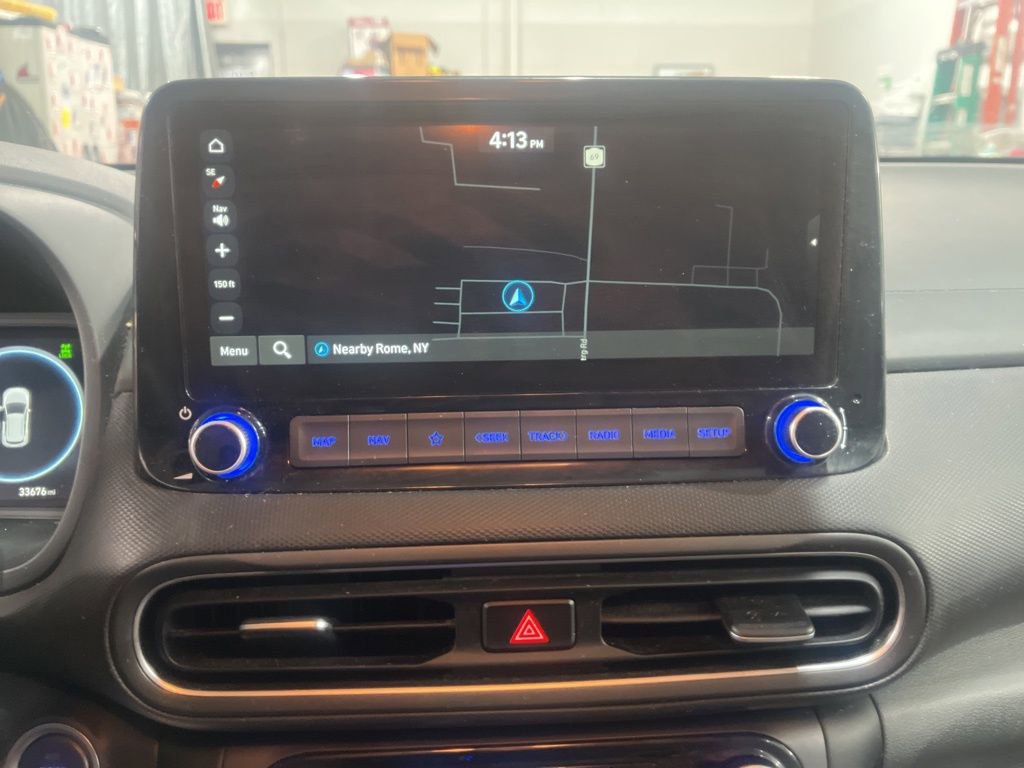 Used 2023 Hyundai Kona Limited image 13