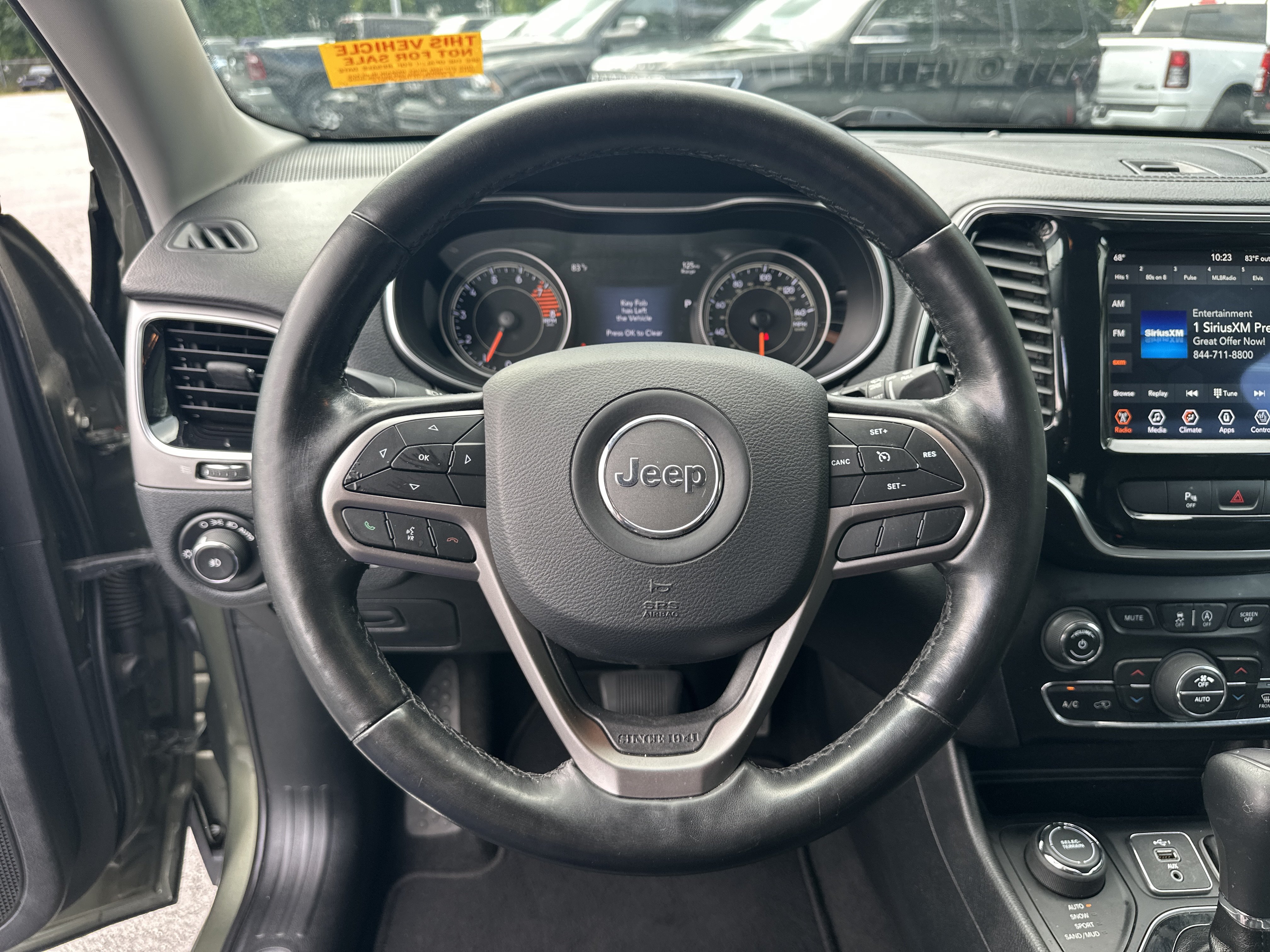 Used 2020 Jeep Cherokee Limited AWD/4WD image 23