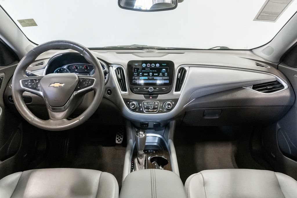 Used 2016 Chevrolet Malibu Premier w/ Driver Confidence Package FWD image 25