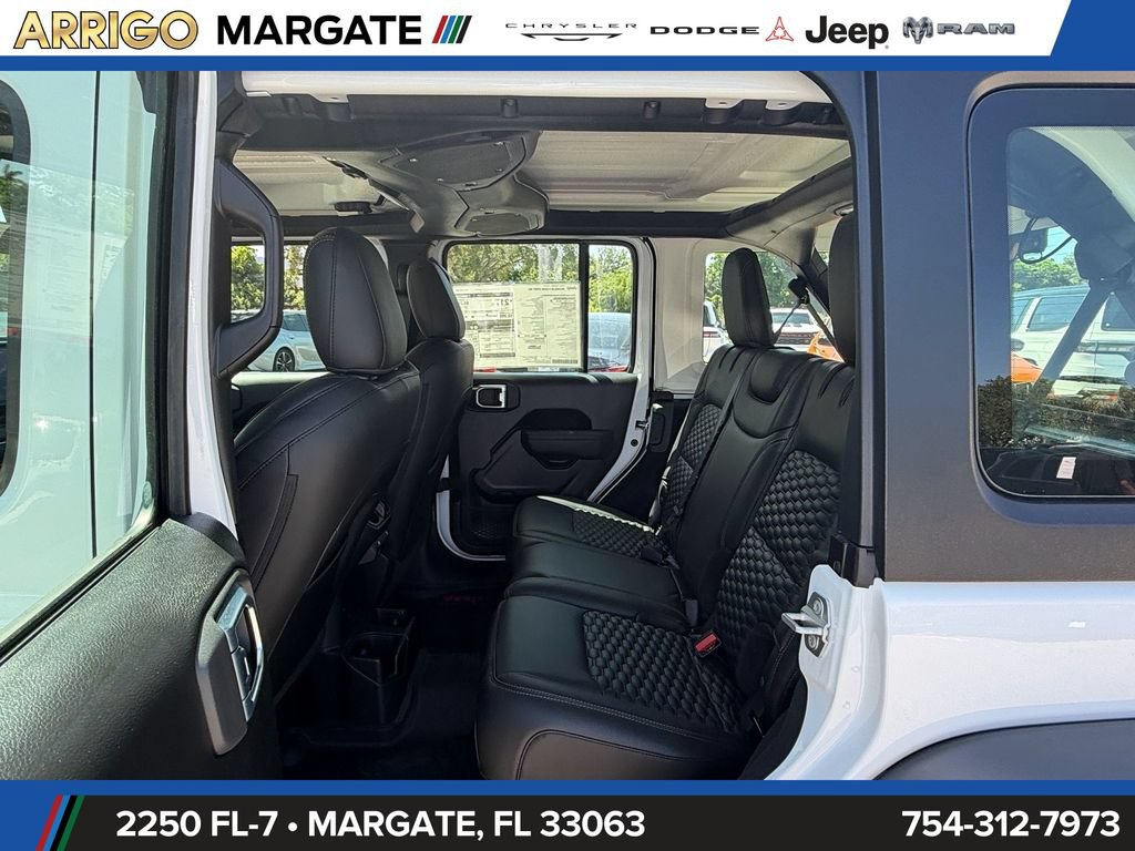 New 2026 Jeep Wrangler Unlimited Sahara AWD/4WD image 10