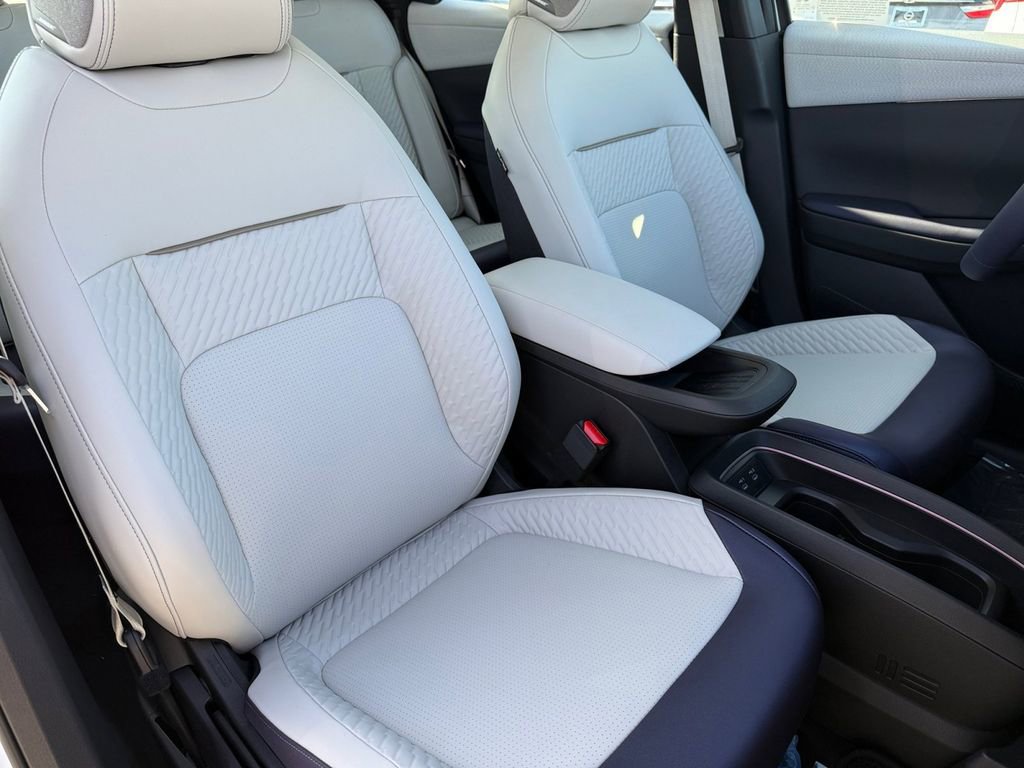 New 2026 Nissan Leaf Platinum+ image 27