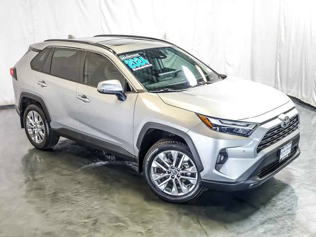 Used 2024 Toyota RAV4 XLE Premium w/ Weather Package AWD/4WD image 6