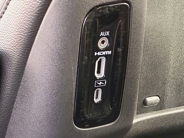 Used 2022 Chrysler Pacifica Touring-L w/ Uconnect Theater Family Group FWD image 23