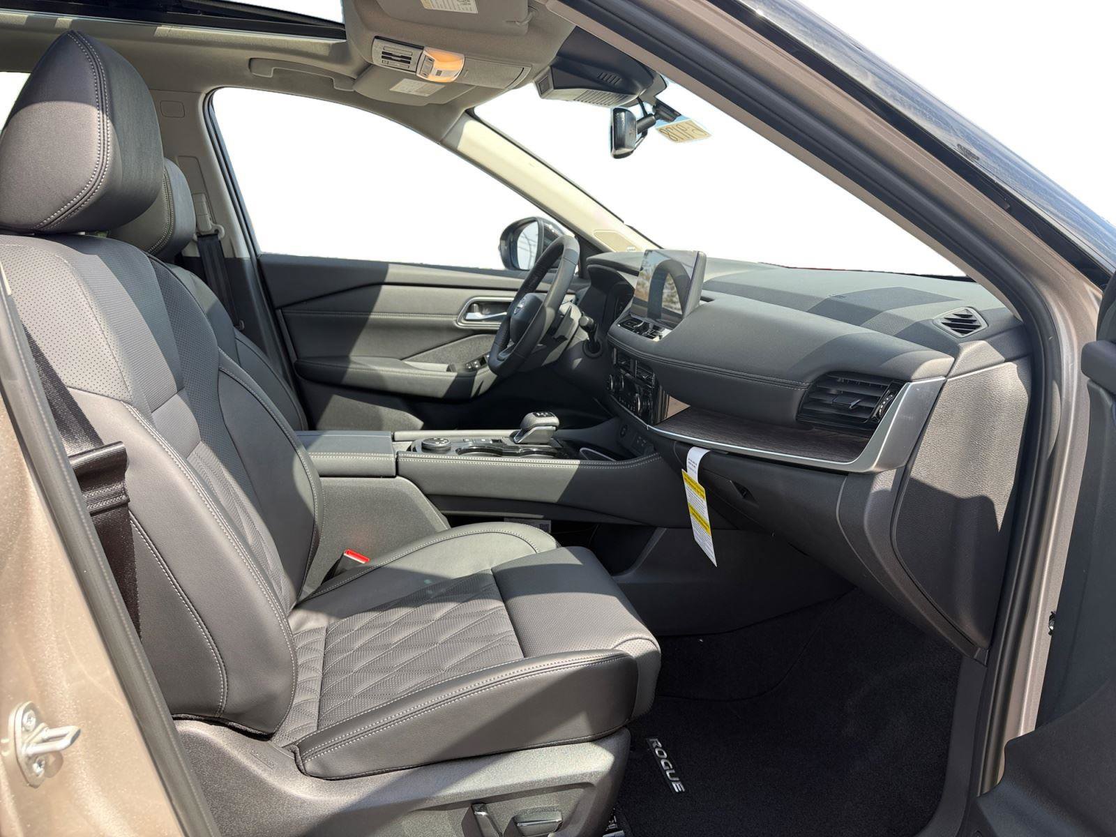 New 2026 Nissan Rogue Platinum AWD/4WD image 27