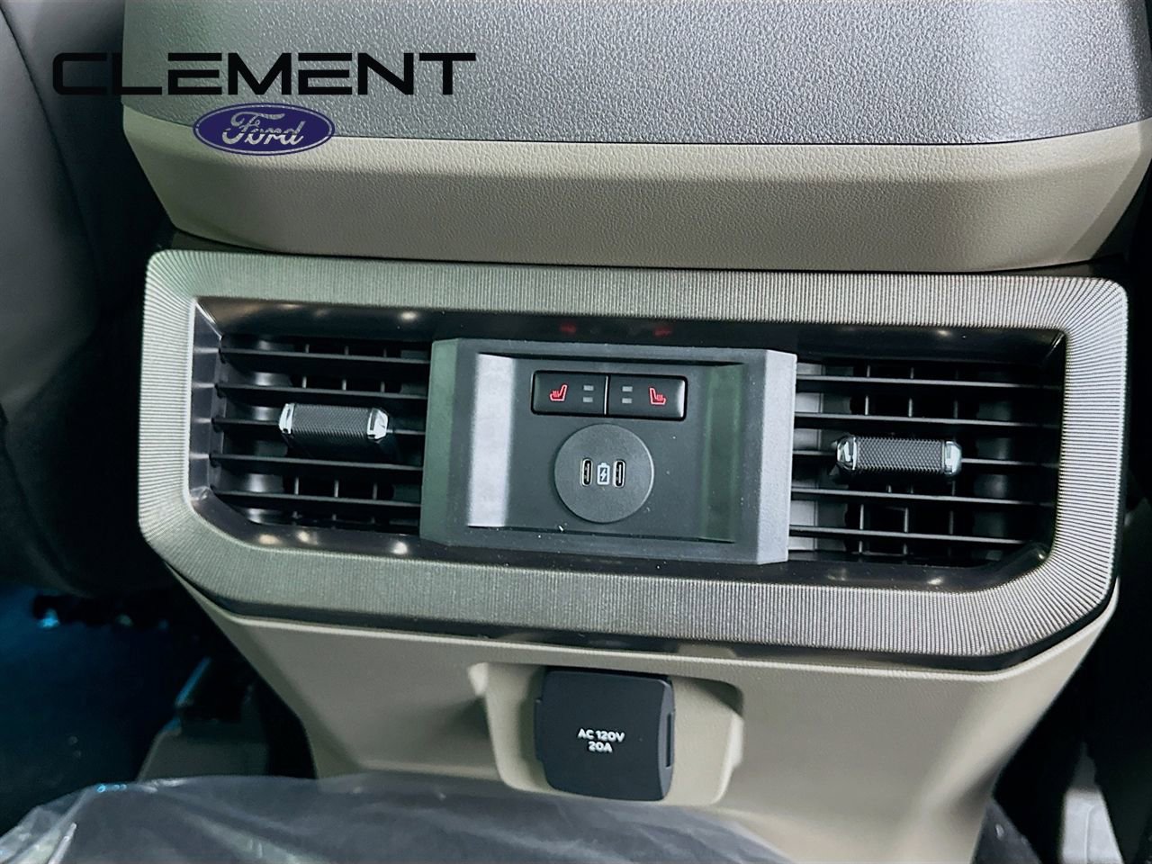 New 2026 Ford F350 Platinum w/ Platinum Plus Package image 34