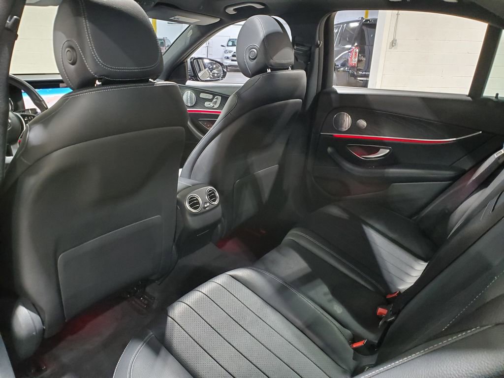 Used 2019 Mercedes-Benz E 300 image 25