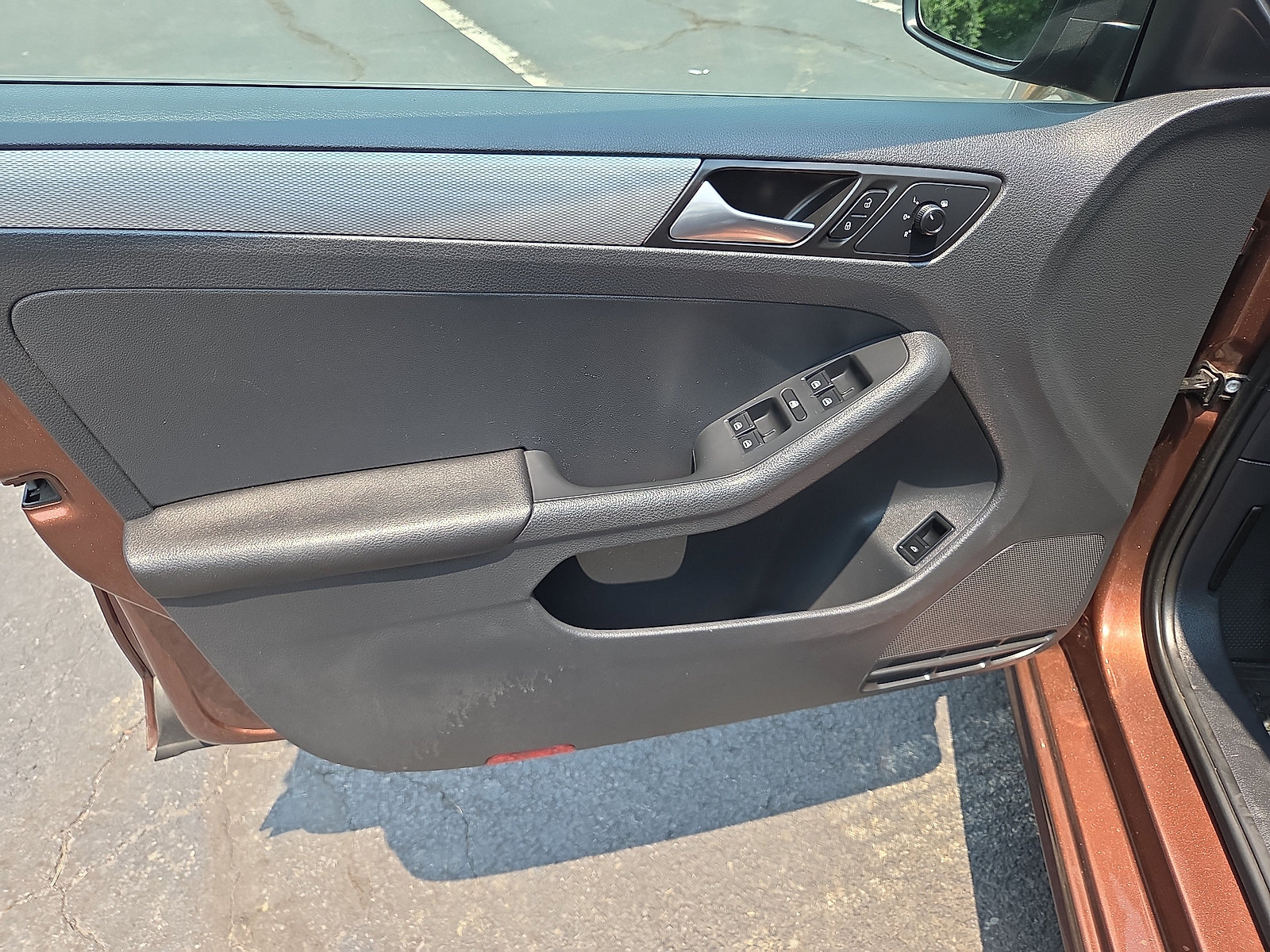 Used 2016 Volkswagen Jetta SE FWD image 14