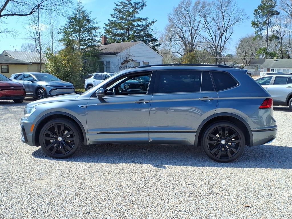 Used 2021 Volkswagen Tiguan SE R-Line image 4