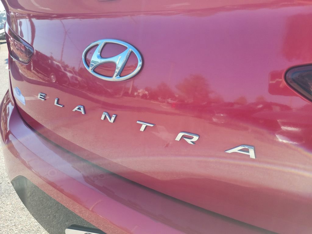 Used 2020 Hyundai Elantra SEL image 7