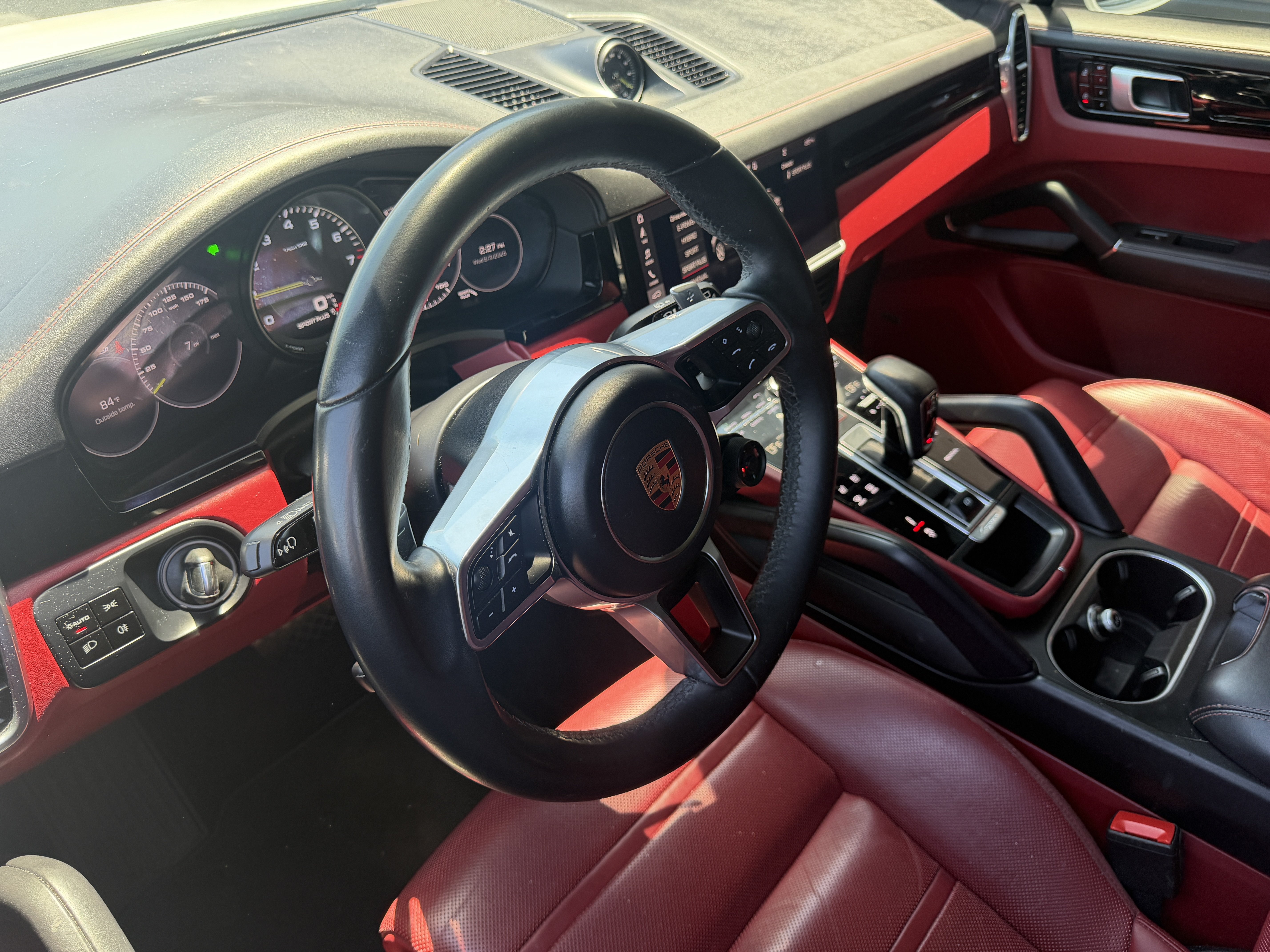 Certified 2021 Porsche Cayenne E-Hybrid AWD/4WD image 4
