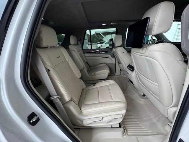 Used 2022 Cadillac Escalade Sport Platinum w/ Heavy-Duty Trailer Package image 26
