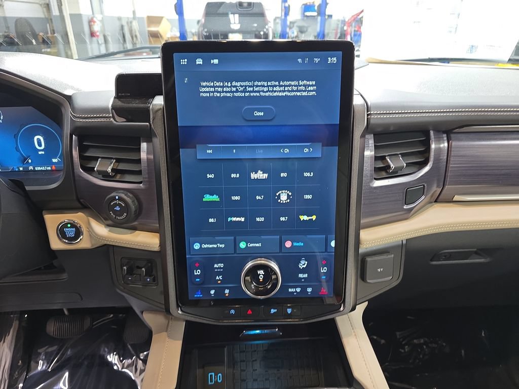 Used 2022 Ford Expedition Platinum AWD/4WD image 23