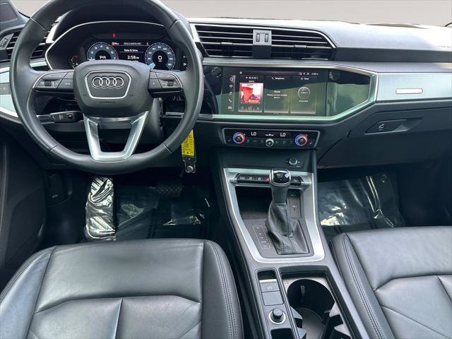Certified 2025 Audi Q3 2.0T Premium AWD/4WD image 10