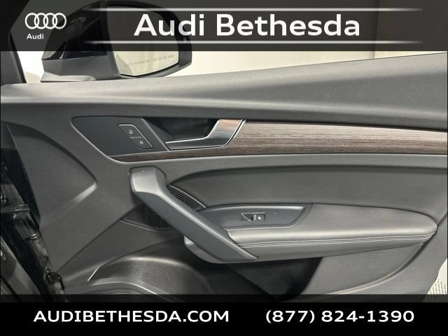Used 2021 Audi Q5 2.0T Premium Plus w/ Premium Plus Package AWD/4WD image 31