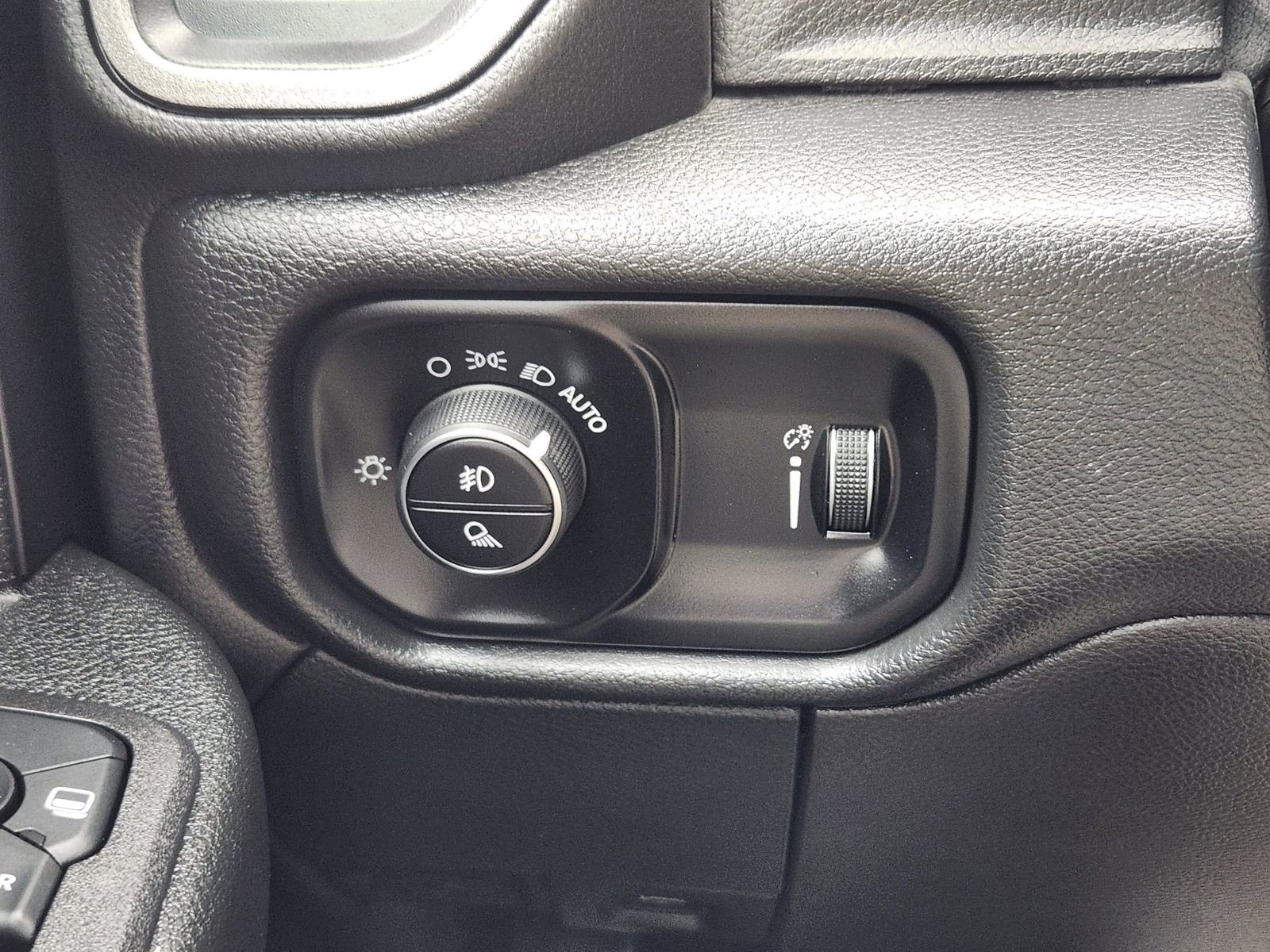Used 2025 RAM 2500 Tradesman AWD/4WD image 24