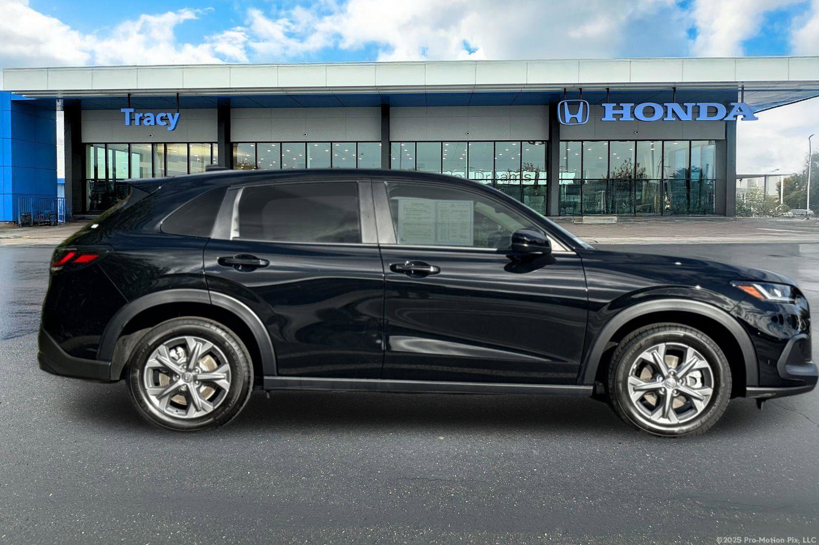 Certified 2026 Honda HR-V LX image 3