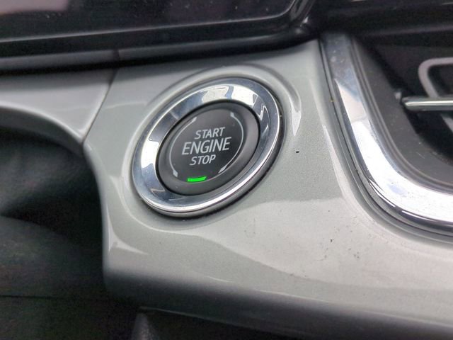 Used 2025 Chevrolet Trax LT FWD image 16