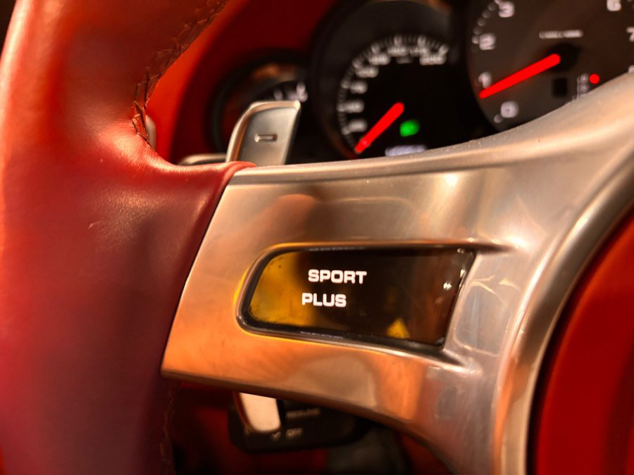 Used 2014 Porsche 911 Carrera 4S image 26