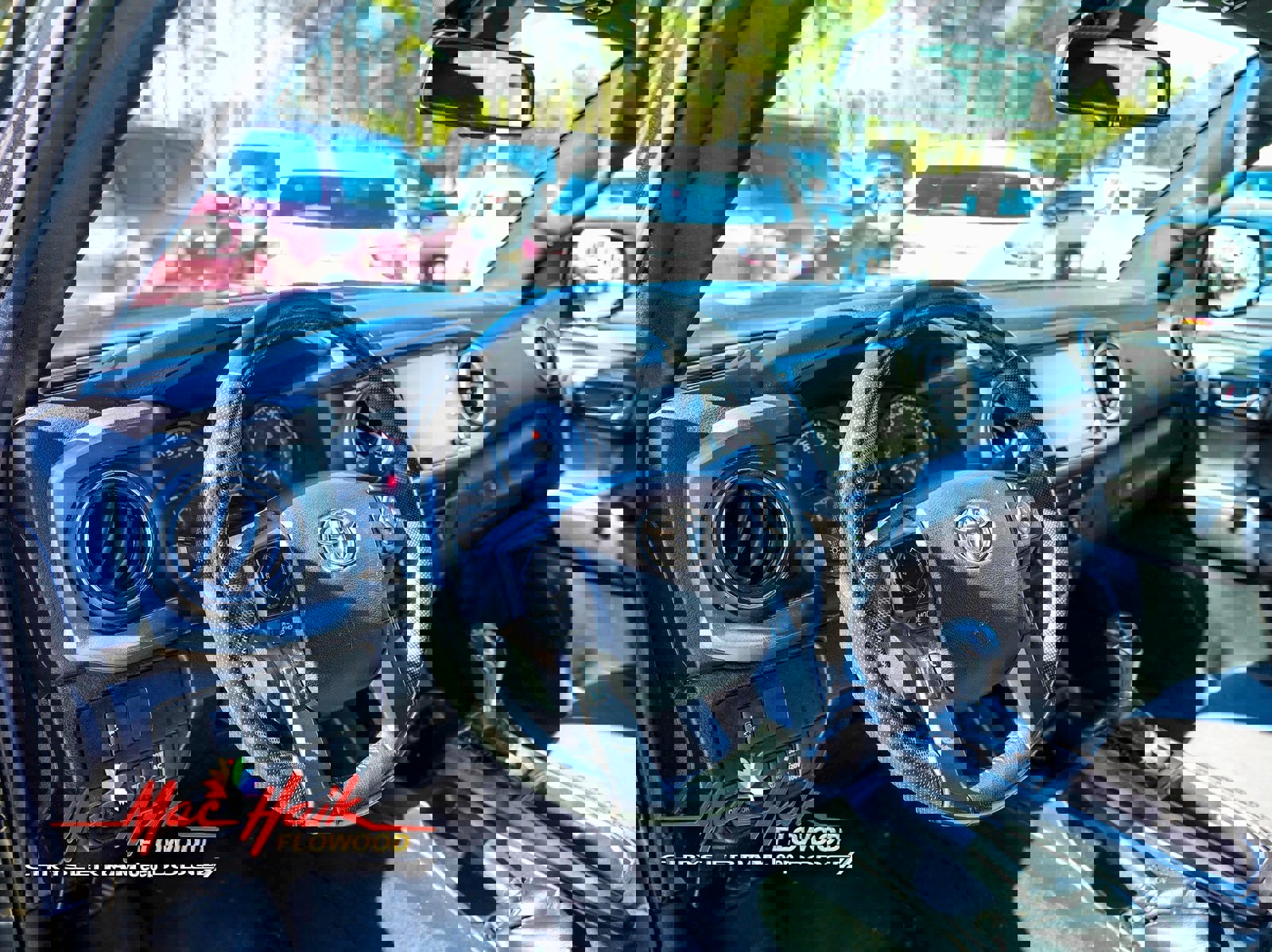 Used 2022 Toyota Tacoma TRD Off-Road image 17