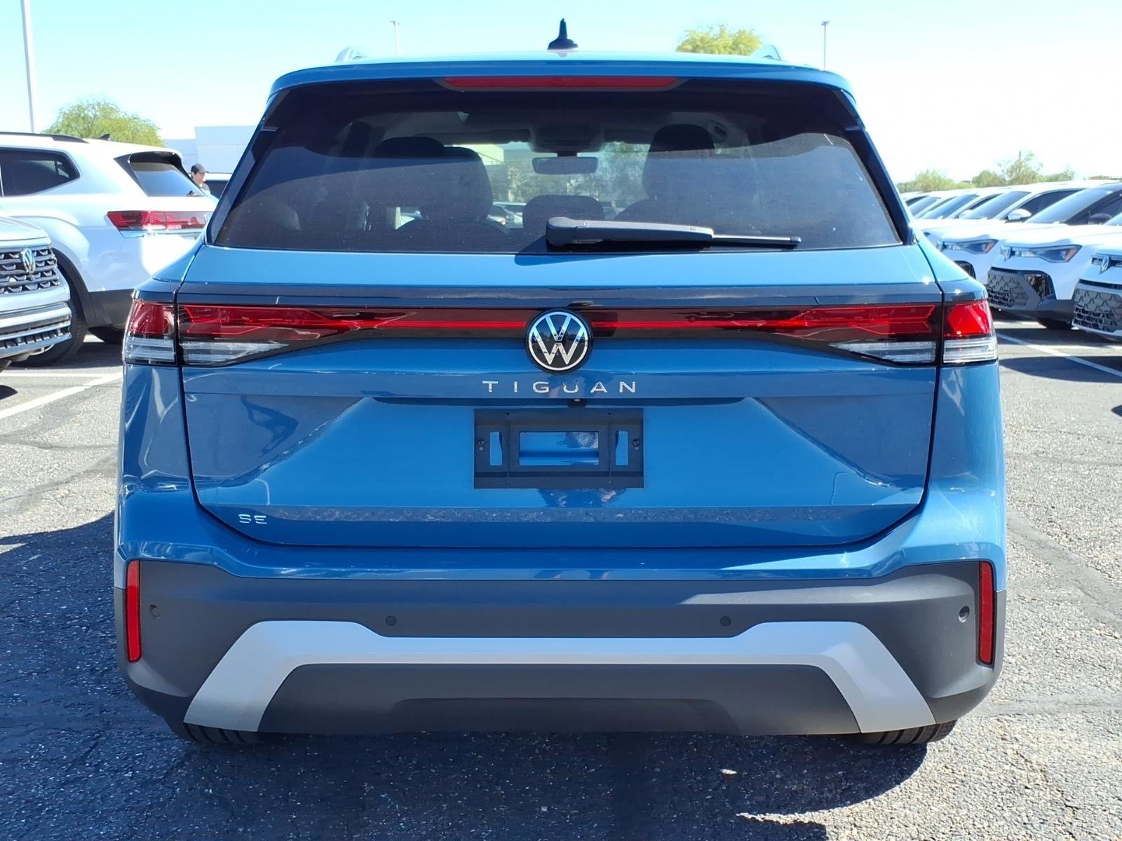 New 2026 Volkswagen Tiguan SE image 4