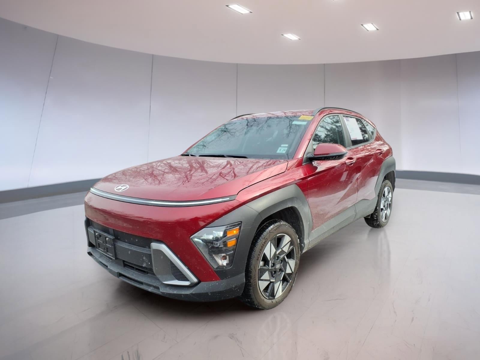 Used 2025 Hyundai Kona SEL AWD/4WD image 2