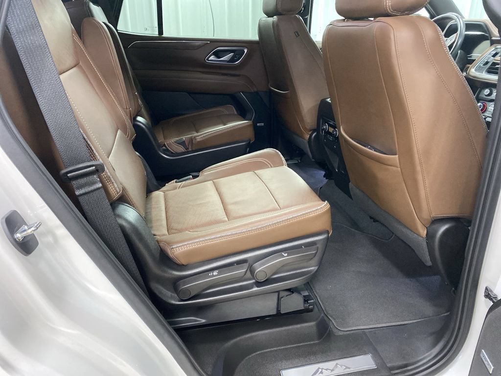 Certified 2022 Chevrolet Tahoe High Country AWD/4WD image 19