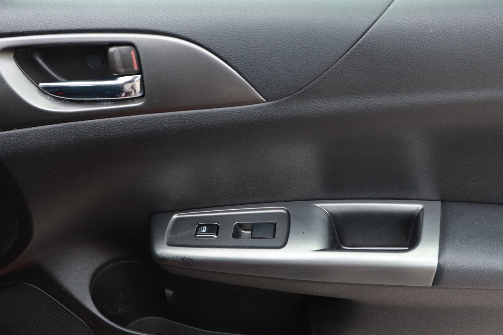 Used 2011 Subaru Impreza 2.5i AWD/4WD image 29