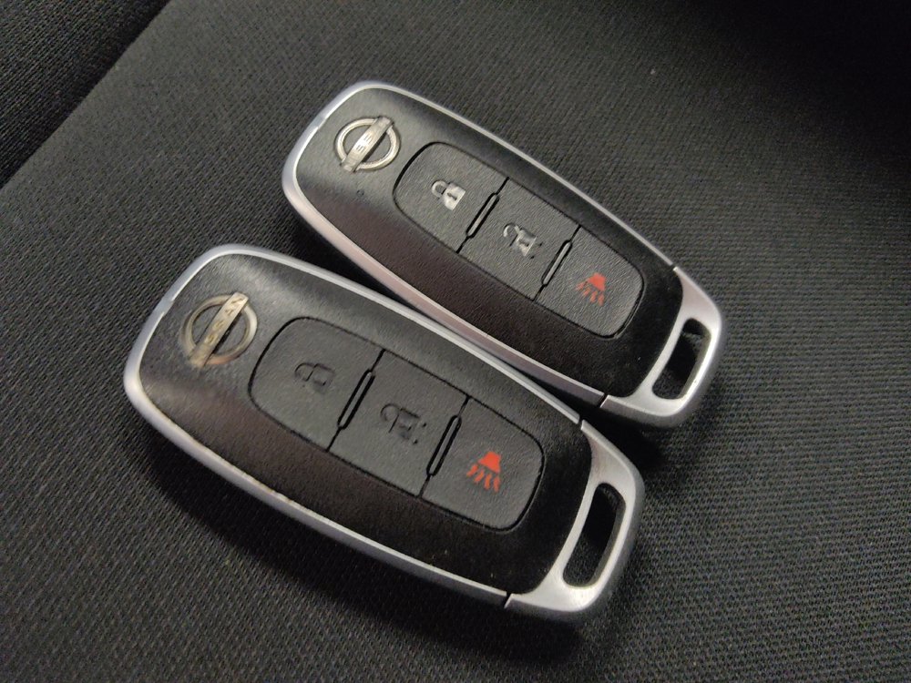 Used 2023 Nissan Rogue S FWD image 32