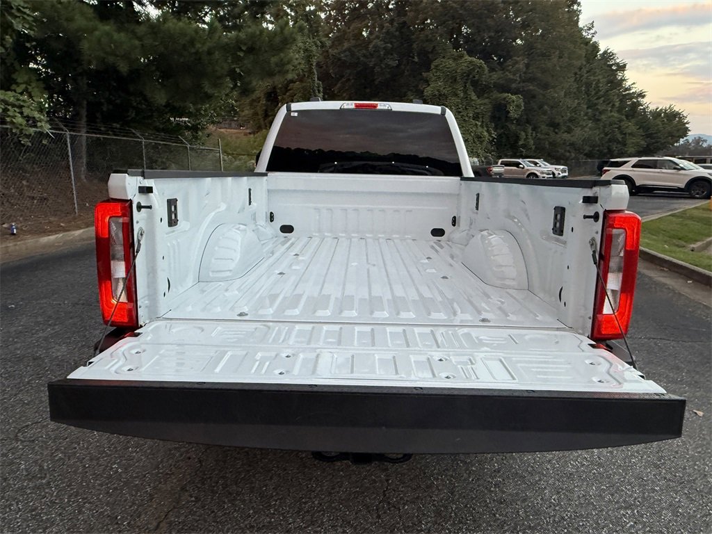 New 2026 Ford F350 XLT image 19