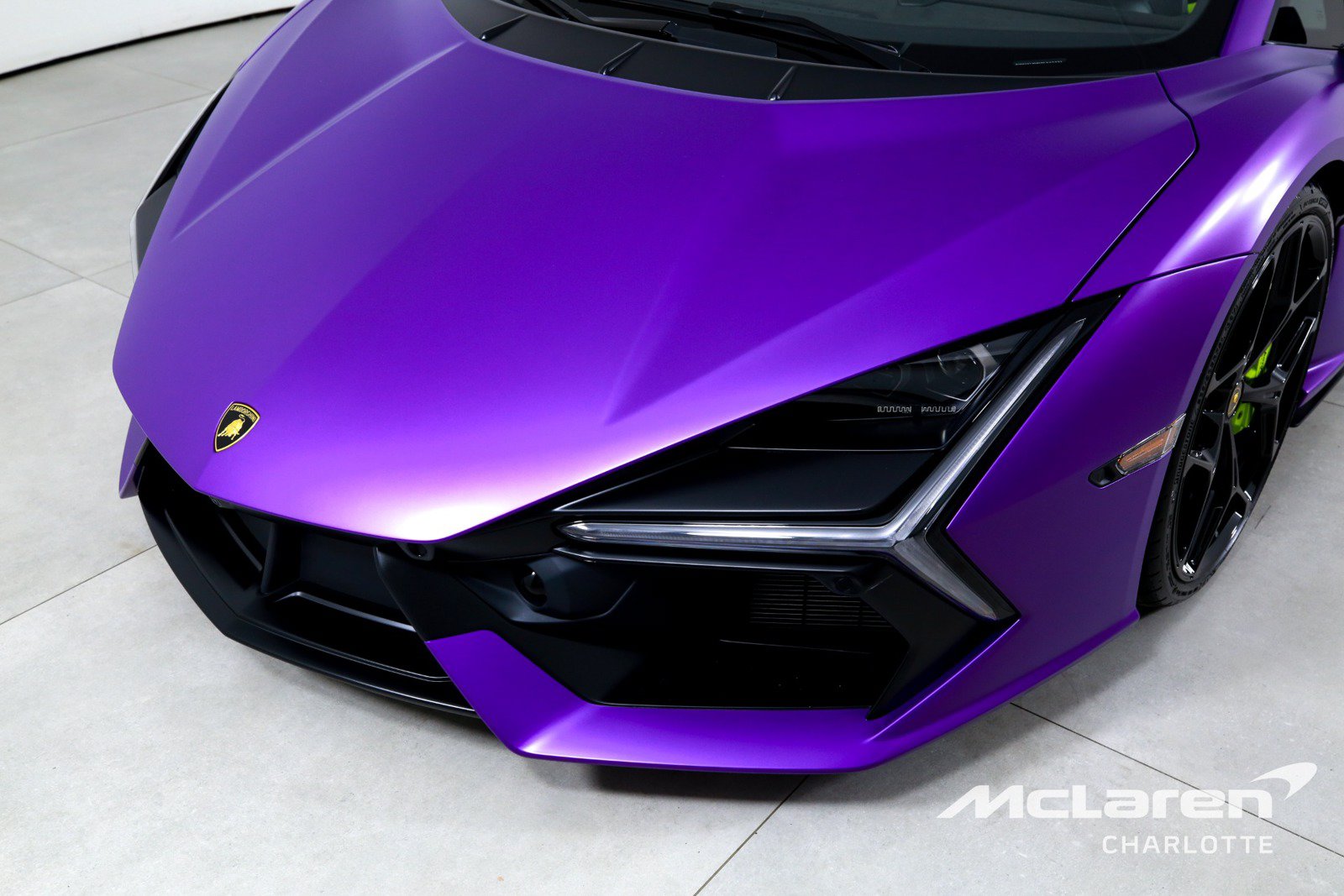 Used 2025 Lamborghini Revuelto AWD/4WD image 32