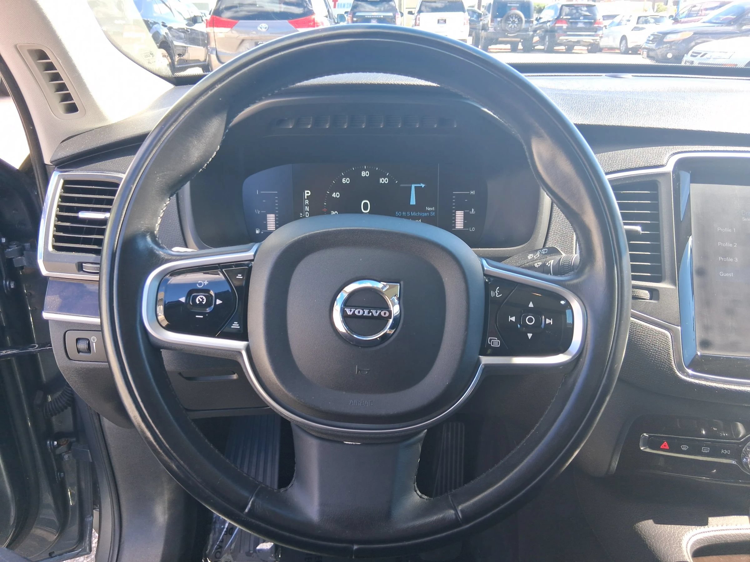 Used 2018 Volvo XC90 T5 Momentum w/ Convenience Package AWD/4WD image 14