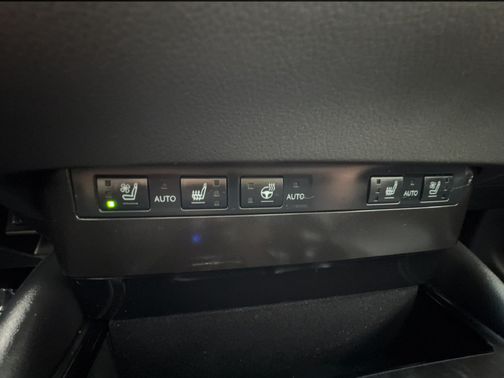 Used 2024 Lexus ES 350 w/ Premium Package FWD image 47