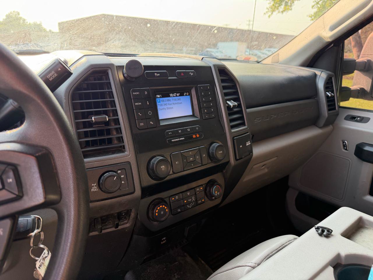 Used 2020 Ford F250 XL w/ Power Equipment Group AWD/4WD image 6