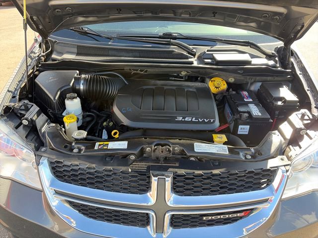 Used 2016 Dodge Grand Caravan SE w/ Quick Order Package 29E SE FWD image 41