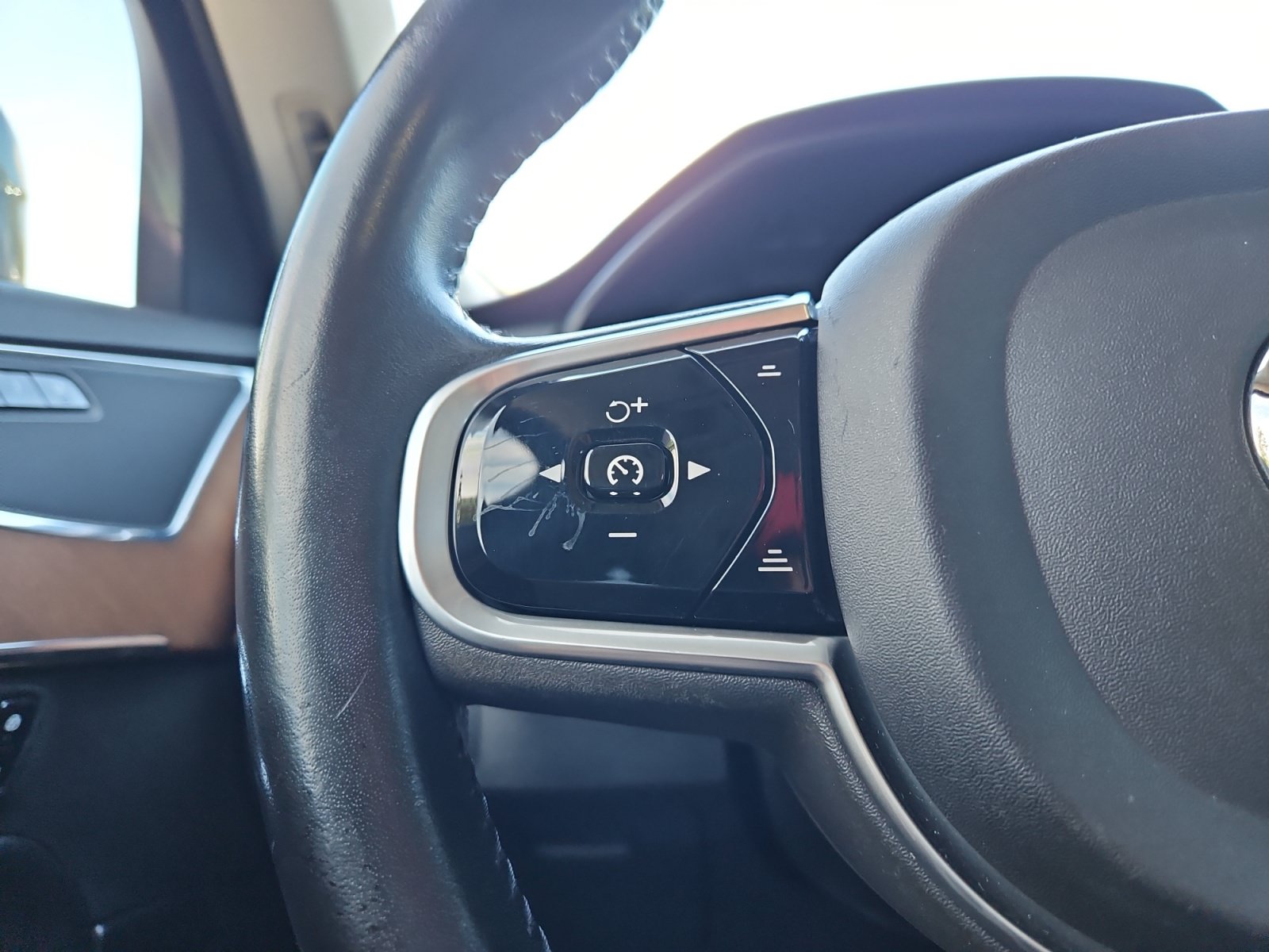 Used 2018 Volvo XC90 T6 Inscription w/ Convenience Package AWD/4WD image 27