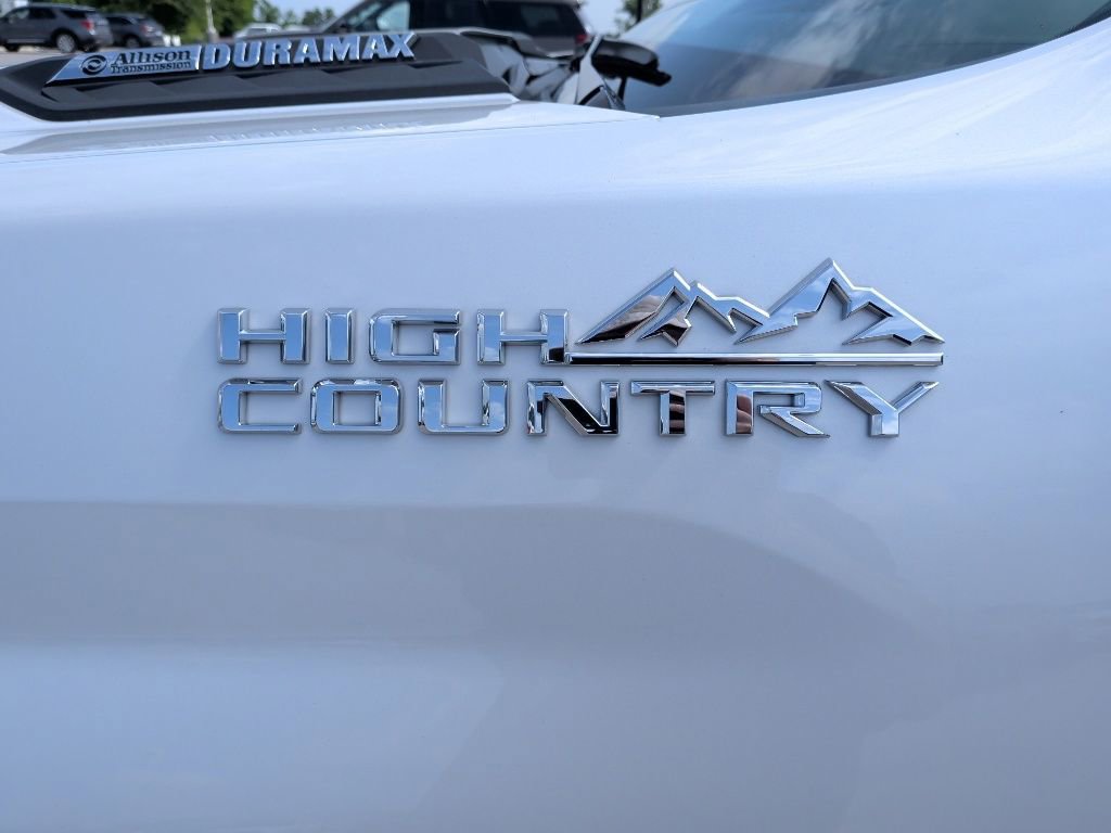 Used 2025 Chevrolet Silverado 2500 High Country w/ Technology Package AWD/4WD image 53