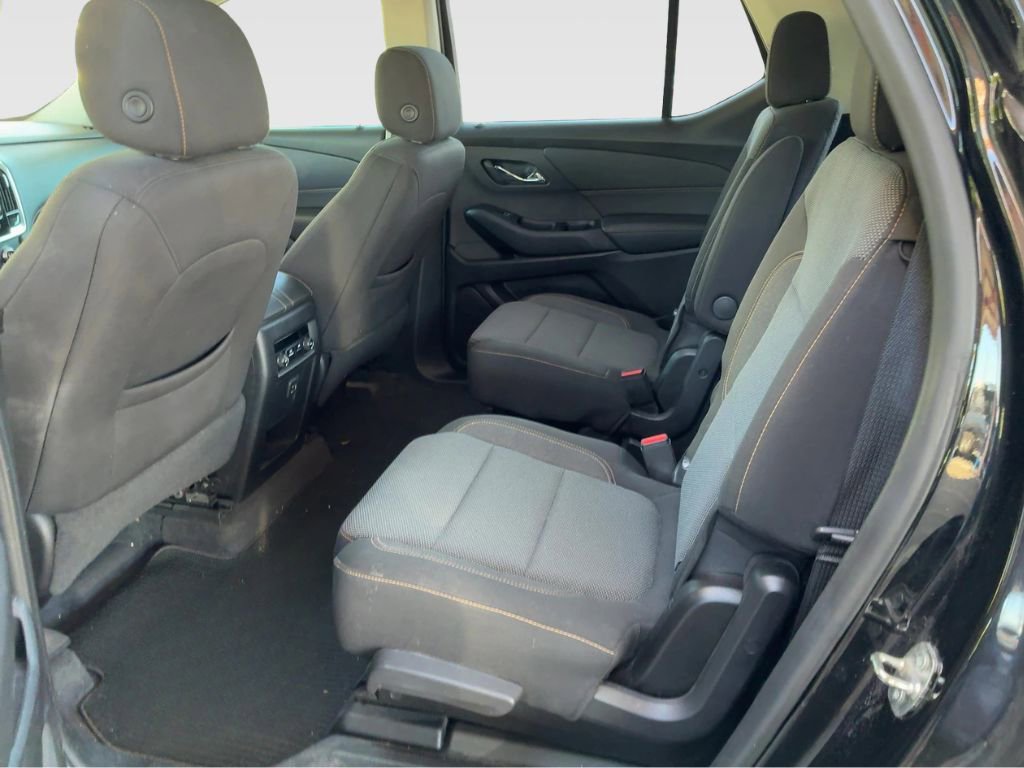 Used 2019 Chevrolet Traverse LT image 12