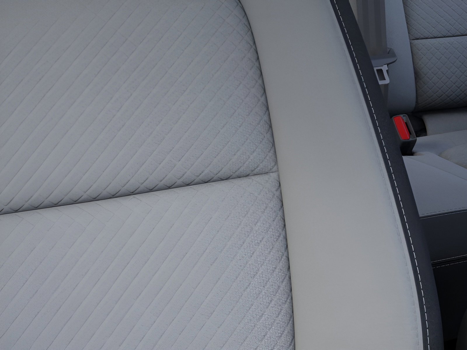 New 2025 Ford Escape Active w/ Active Premium Tech Pack image 16