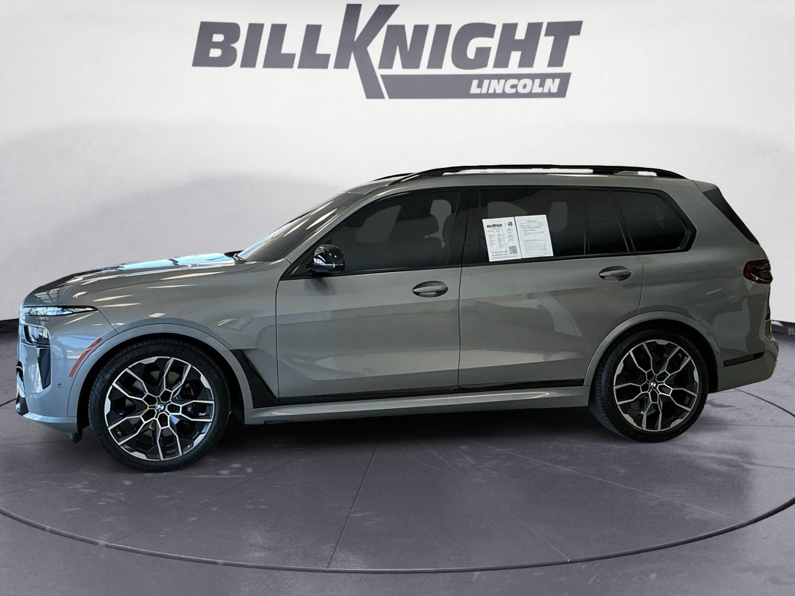 Used 2023 BMW X7 M60i w/ Executive Package AWD/4WD image 2