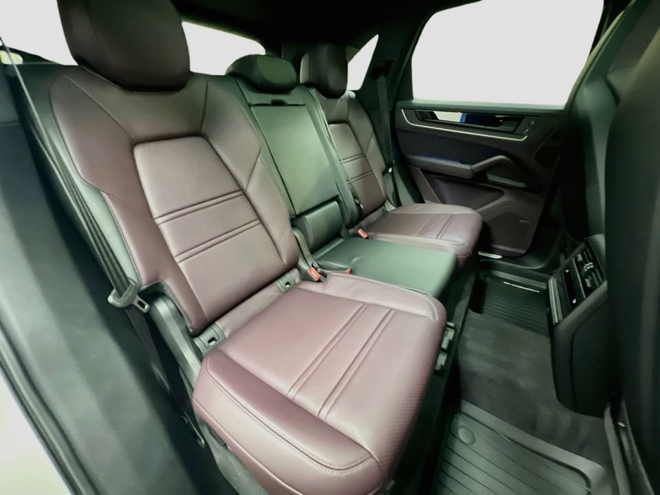 New 2026 Porsche Cayenne AWD/4WD image 29