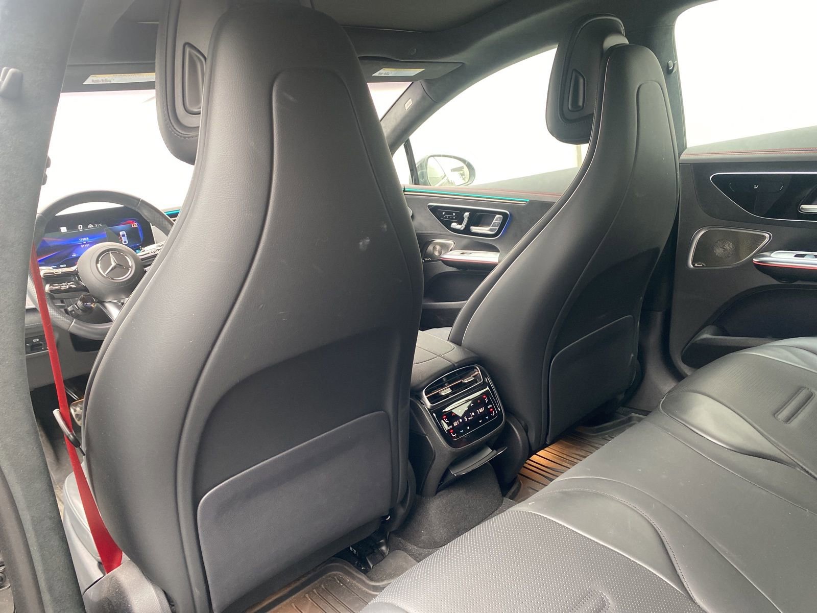 Used 2023 Mercedes-Benz EQE AMG 4MATIC Sedan image 11