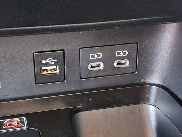 Used 2025 Toyota Camry LE image 24