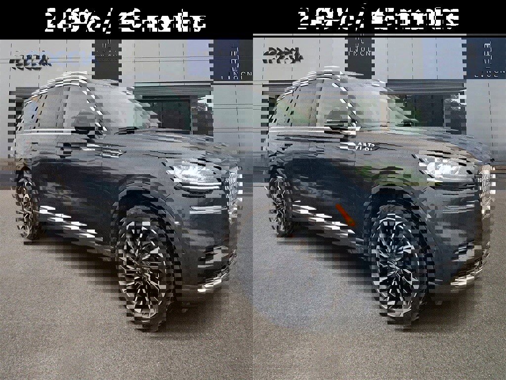 Used 2023 Lincoln Aviator Reserve w/ Equipment Group 201A image 3
