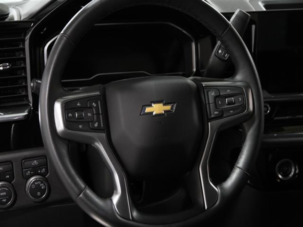 Certified 2024 Chevrolet Silverado 1500 LT AWD/4WD image 8