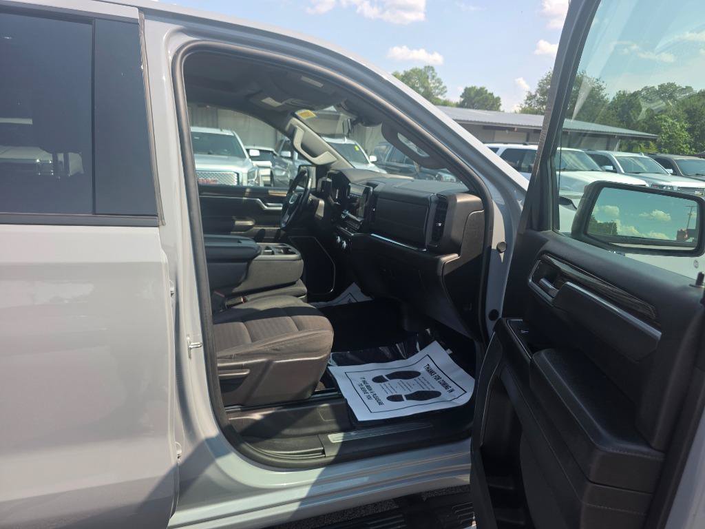 Used 2024 GMC Sierra 1500 Elevation w/ LPO, Elevation Black Package RWD image 10