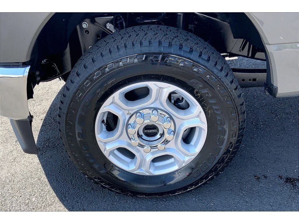 New 2026 Ford F250 XLT w/ XLT Premium Package AWD/4WD image 28