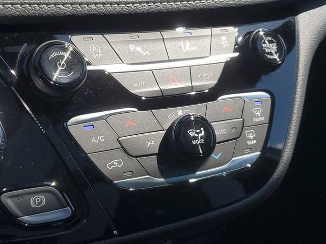 New 2026 Chrysler Pacifica Select w/ S Appearance Package FWD image 28