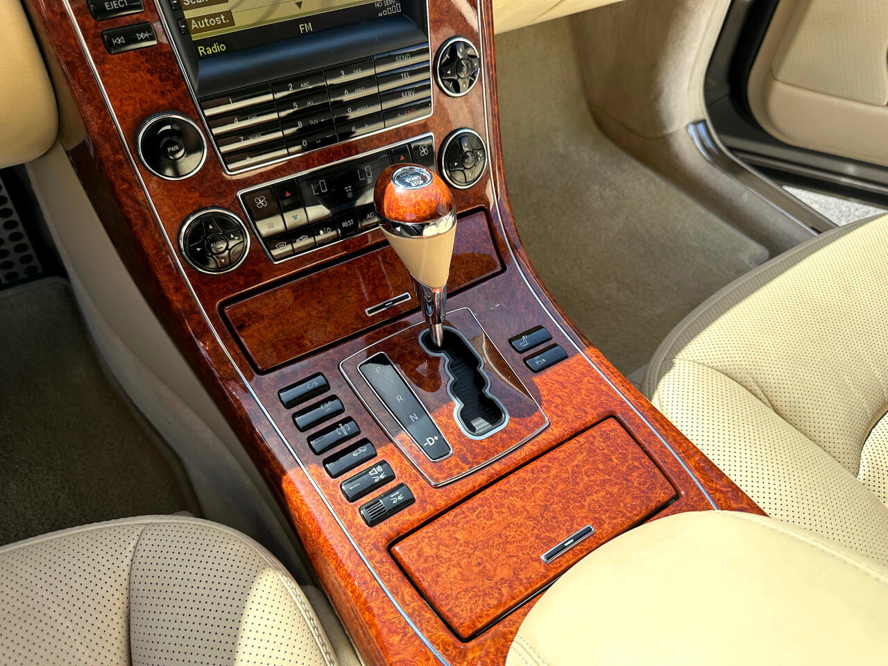 Used 2004 Maybach 57 image 64