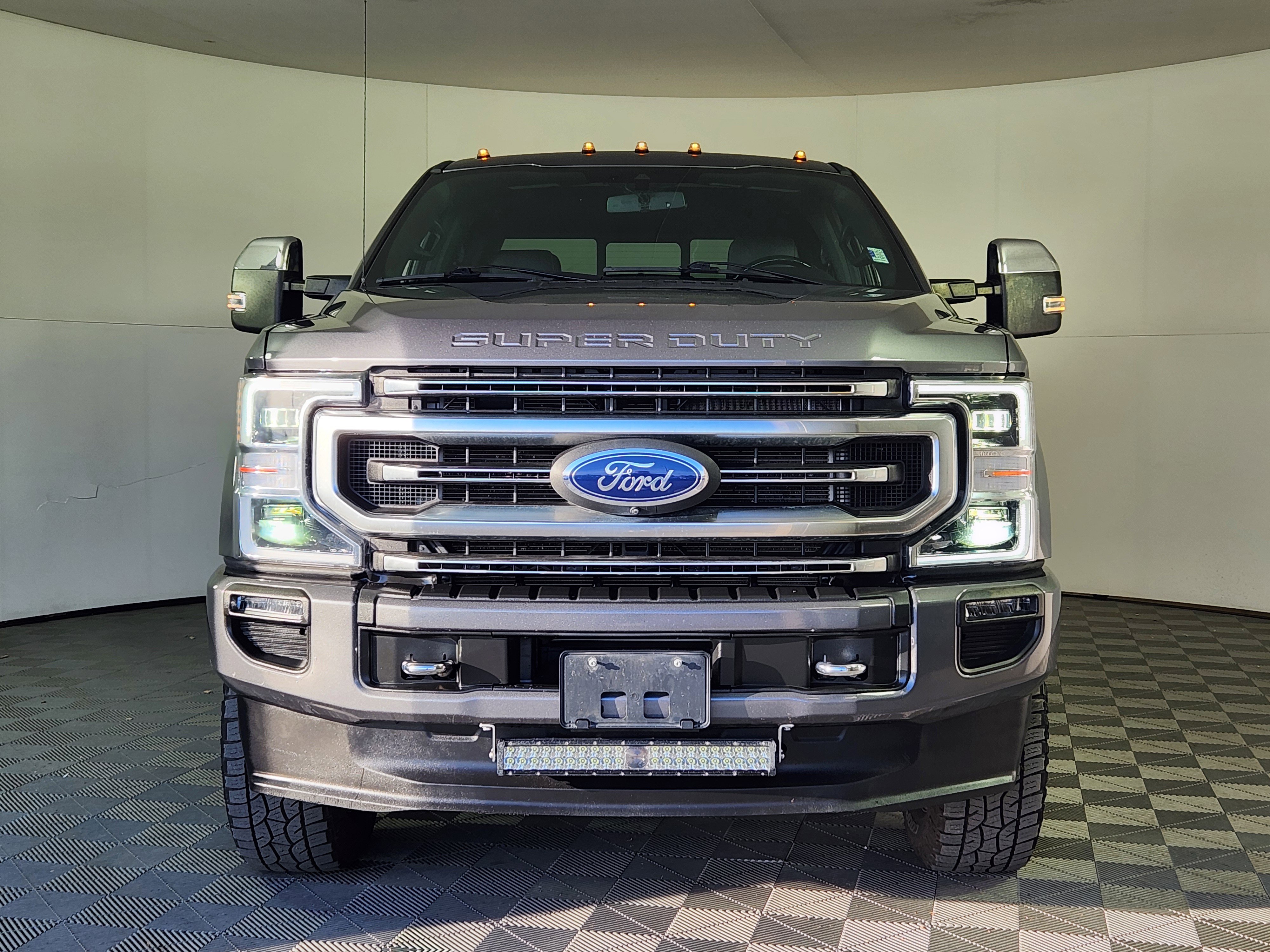 Used 2021 Ford F250 Platinum image 2