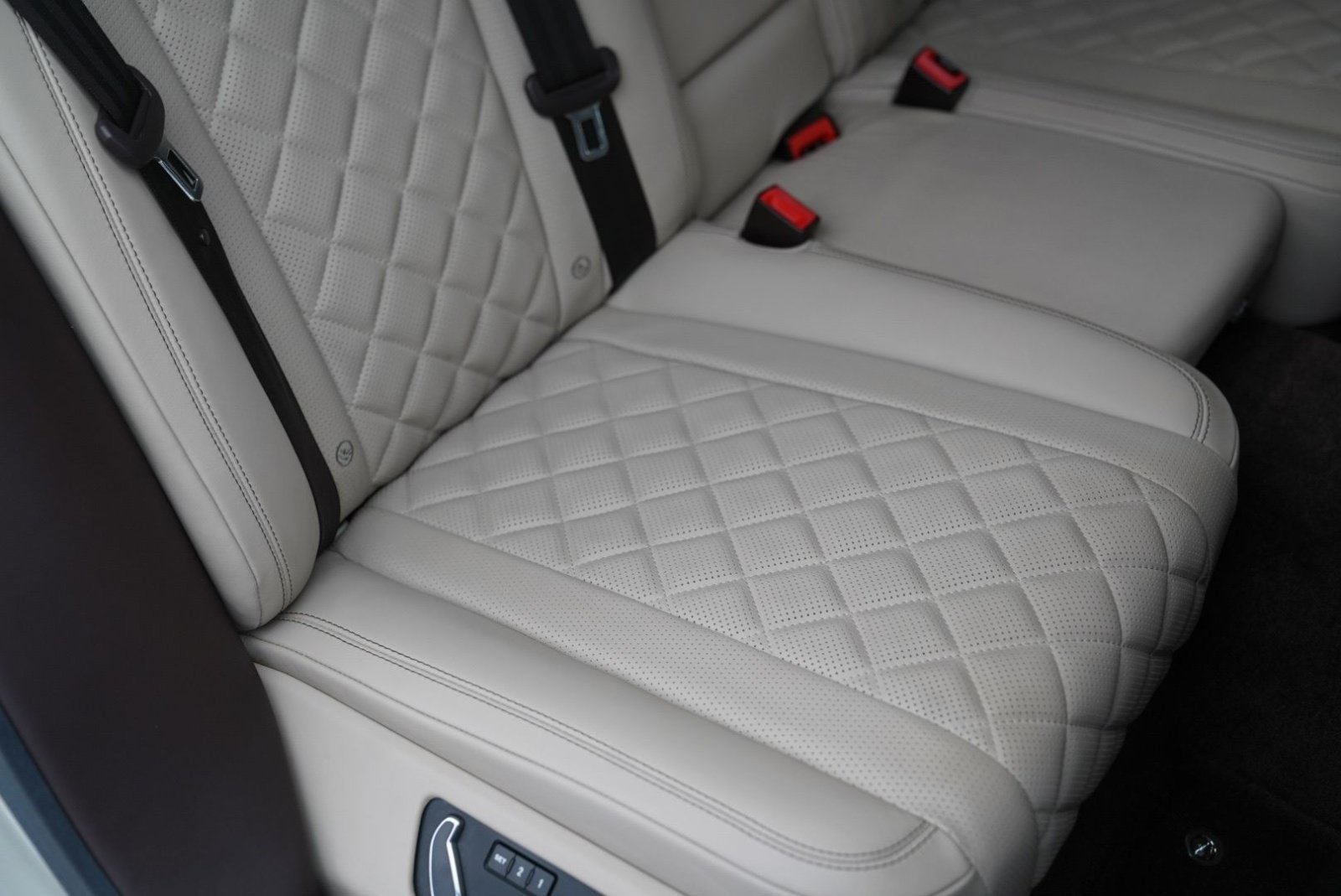 Used 2017 Bentley Flying Spur W12 AWD/4WD image 54